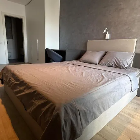 The Grey Nest, Free Private Parking 아파트 *