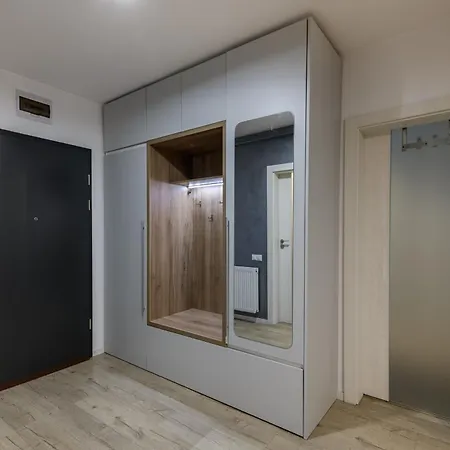 The Grey Nest, Free Private Parking