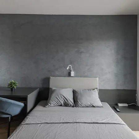 The Grey Nest, Free Private Parking *