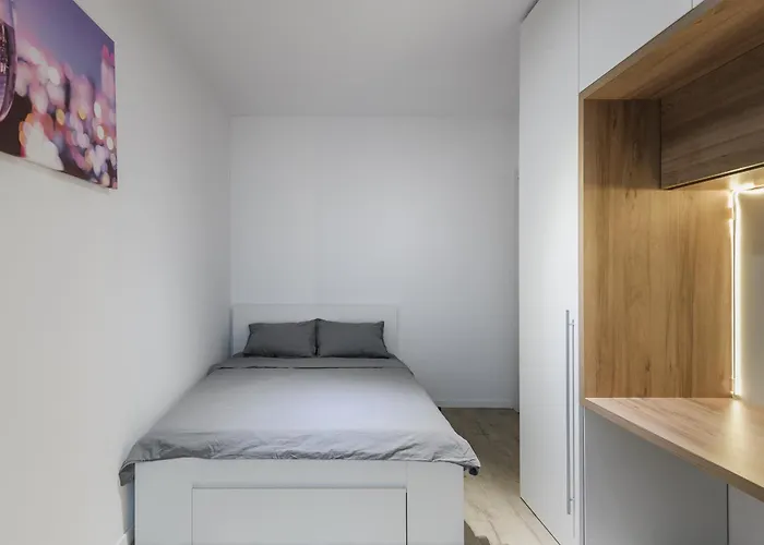 The Grey Nest, Free Private Parking Appartamento *